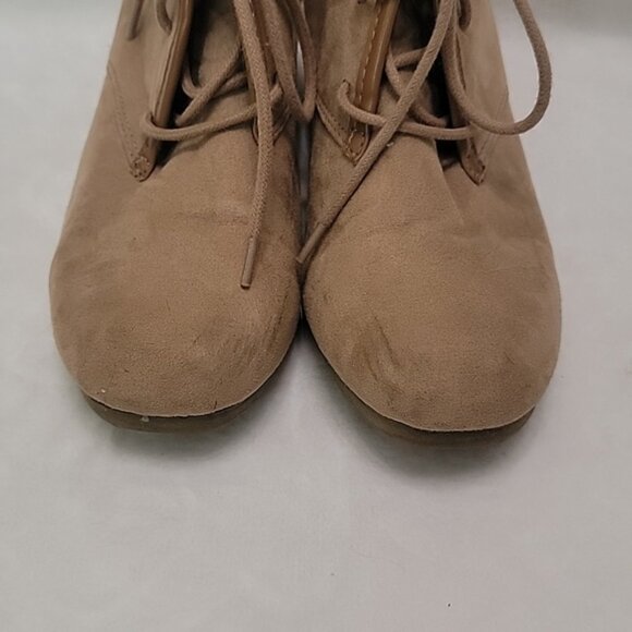 Mad Love Tan Wedge Ankle Boots Size 9 - Picture 2 of 9
